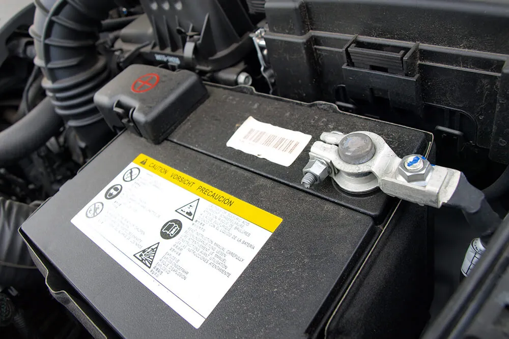 Why Is the Battery Light Shining On My Dashboard?